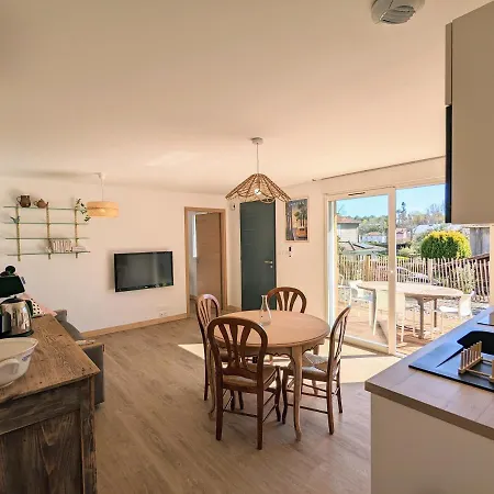 Charme Et Serenite Entre Foret Et Plage - Logement Avec Terrasse Et Aire De Jeu * Lesperon (Landes)